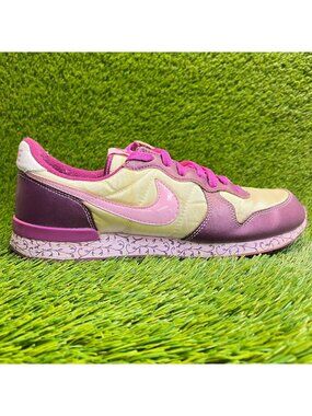 Nike Internationalist Womens Size 11 Beige Pink Running Walking Shoes Sneakers